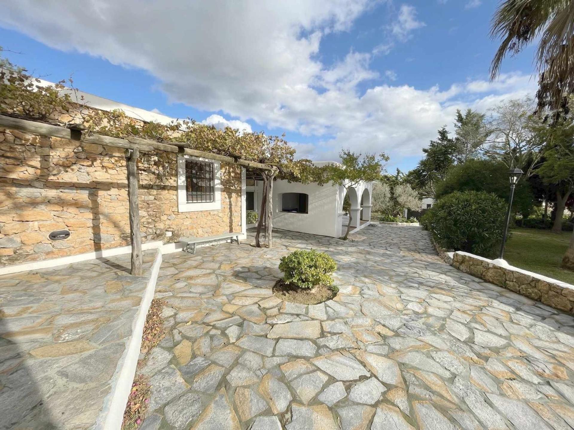 Villa Valencià Montecristo